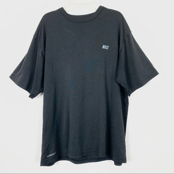 Nike Training Men’s Black Athletic Crewneck Tshirt - Picture 1 of 5